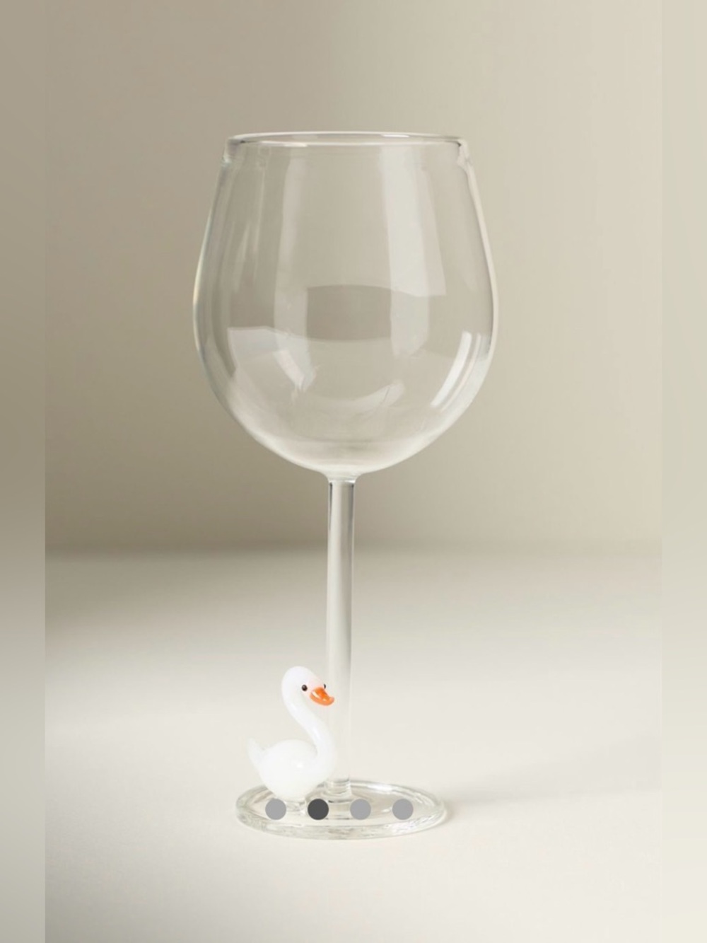4 pcs Anthropologie wine White Glasses Swan Figurine